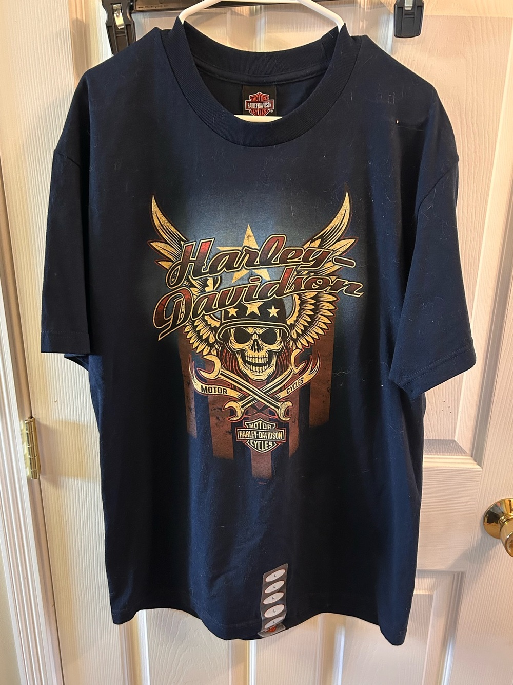 Harley-Davidson Navy Short-Sleeve Tee with Gold Skull & Wing Graphic